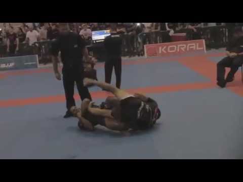 Vitor Oliveira kneebar vs Enrico Cocco toehold