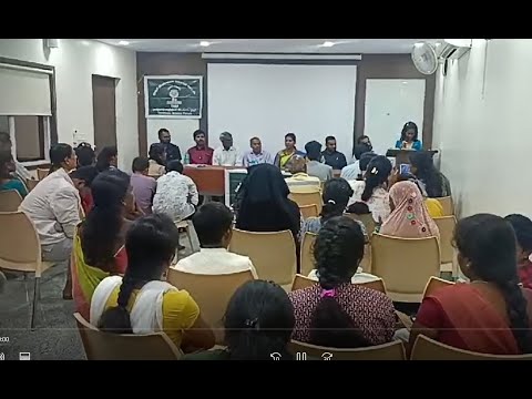 பள்ளி மாணாக்கர்களிடையே புத்தகம் வாசிக்கும் திறனை வளர்க்கும் ஒரு முயற்சி.