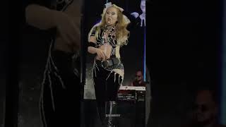 JOELMA CANTANDO MÚSICA ANTIGA DA BANDA CALYPSO