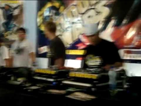 DJ RICOO-D no floor wars brasil 2012