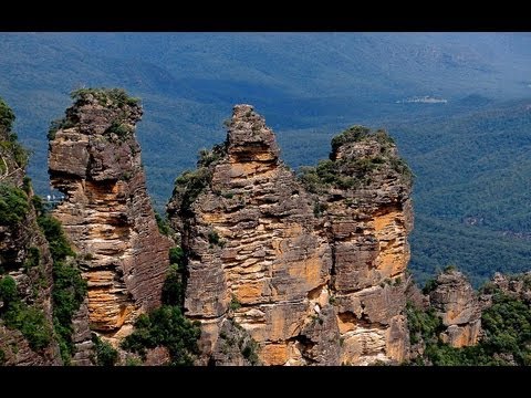 LEGEND OF THE THREE SISTERS, KATOOMBA, N