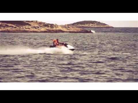 Edyta Nawrocka & Anna Montgomery - Red Red Roses (Official Video) [HD]