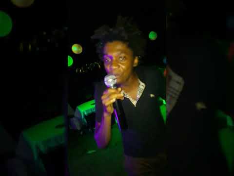 6.4 LMK - Avec La Famille Ngule