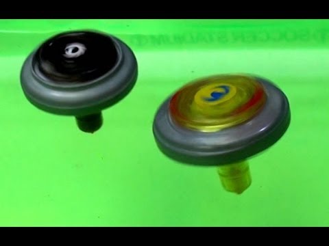 Beyblade  Top Plate Triple Football Soccer BattlesThunder Wolf Vs Dread Dragon