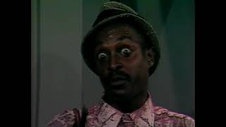 Titus in Town - Stuck