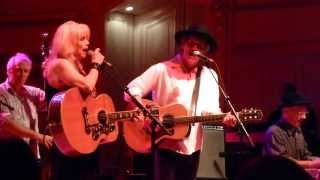 Emmylou Harris & Rodney Crowell - Sweet Dreams - live Laeiszhalle Hamburg 2013-05-31