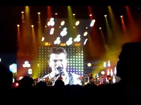 Buncha Clips of Juanes   3 20 11   San Diego