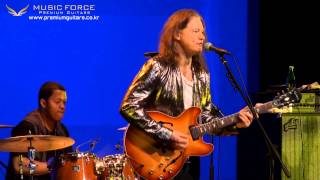 Robben Ford live in Seoul 20130518 - Everything I Do Gonna Be Funky