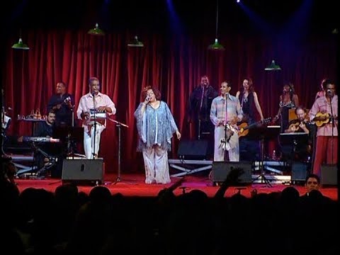 Parabéns pra você - Fundo de Quintal - Ao vivo convida