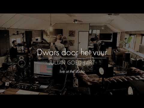 Dwars door het vuur (Live at Studio) | Julian Goedhart | Eerste Liefde