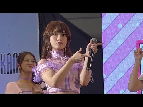 BNK48 / CGM48 - Koisuru Fortune Cookie | Music FanCam (BNK48 CGM48 Roadshow The Promenade) 221105