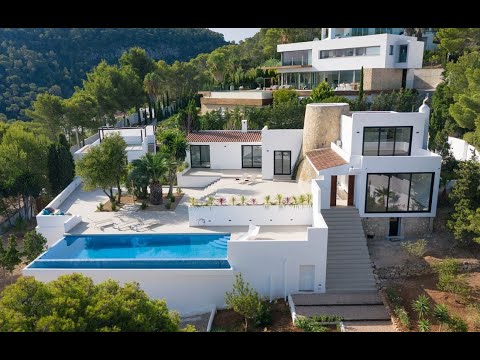 🏡 Modern Renovated Villa with Sea Views – Cala Moli, Ibiza 🌊
