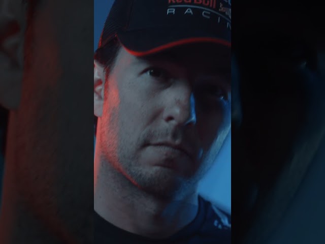 Vídeo relacionado con Castore Red Bull Racing Formula One Team - Producto oficial de Fórmula 1 2023 - Paraguas compacto réplica del equipo - Cielo nocturno, azul marino, M