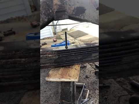 Part 12 building leaf spring set wrecker project