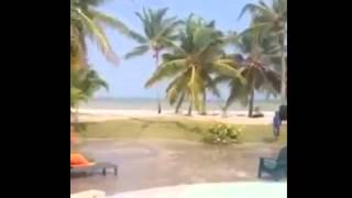 Fuertes olas afectan playas en Panama