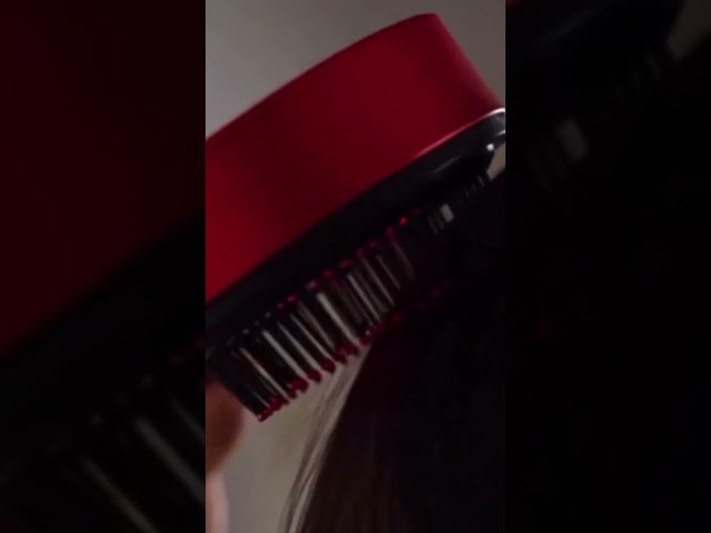 جهاز تحفيز فروة الرأس بتقنية الريد لايت