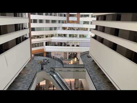 BUSY ride on the Kone traction elevators @ Hyatt Regency hotel in Indianapolis, IN