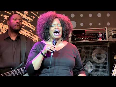 Jazzfest Bonn 2014: Posttower, DIANNE REEVES