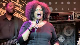 Jazzfest Bonn 2014: Posttower, DIANNE REEVES