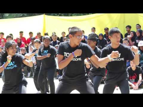 Tutti Fratelli 22 -Music video