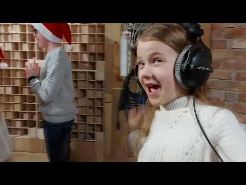 "Gdy Gwiazdka" Chór Słowiki, Anna Jarachowska (oryg. Jula feat. Sound'n'Grace)