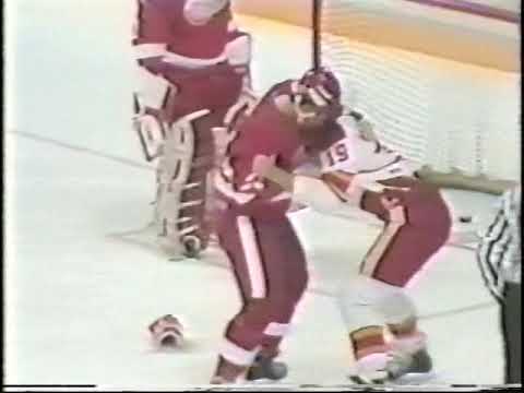 Basil McRae vs Tim Hunter - Oct 26, 1985