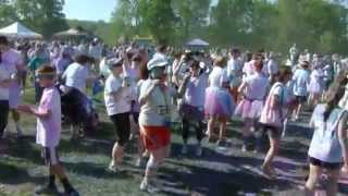 preview picture of video '2014 Color Run Hershey'