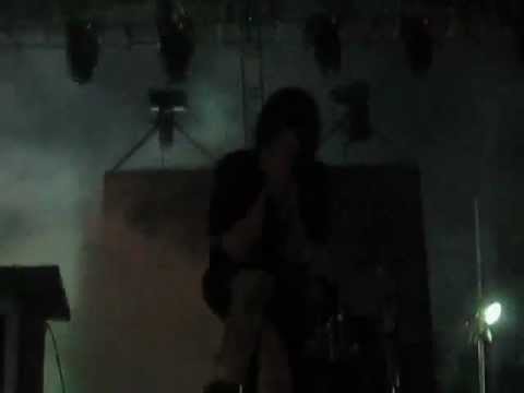 Crystal Castles - Air War @ One Music and Arts 2011