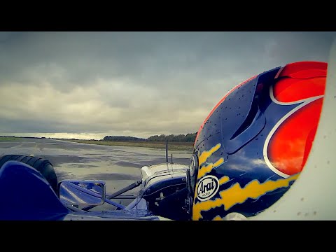 Jacques Villeneuve's Williams FW18 in action: F1 onboard