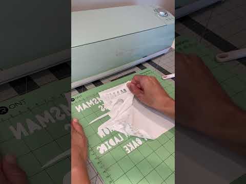 How to make a shirt with your Cricut and HTV (iron-on vinyl) #cricuttutorials #cricuttips #htv