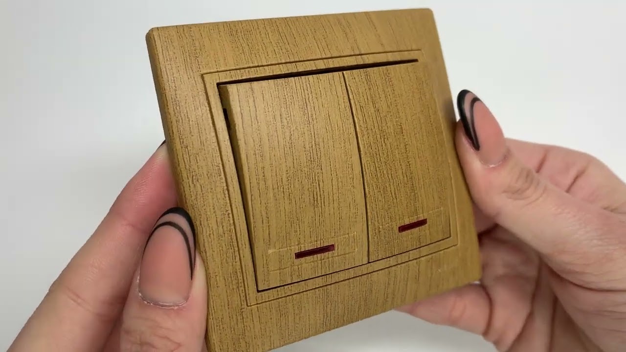 Выключатель MIRA двухклавишный с подсветкой дуб классический 701-5151-112