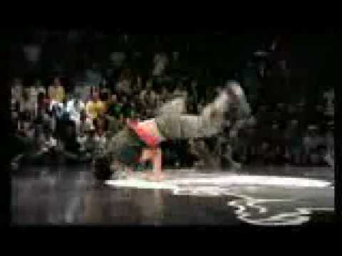 Hong 10 vs Pelezinho Red Bull BC One 2005