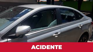 ACIDENTE ENTRE CARRO E MOTO DEIXA MULHER FERIDA EM APUCARANA
