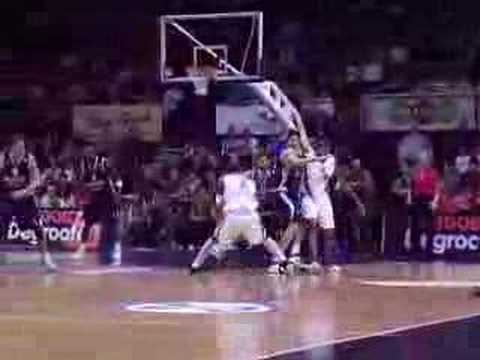 10 19-01-08 BCO-Bologna bis - Titus for threeeeeeeeeeeeeeeee