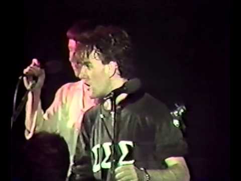 R.E.M. - Live at the Raleigh Underground (10th October 1982) (PRIVATE REMASTER)
