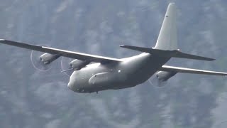 preview picture of video 'Low level Lockheed C130J in the Mach Loop'