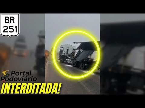 Colisão entre três carretas deixa uma pessoa em óbito e interdita BR 251 em Francisco Sá MG
