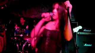 Cruachan &quot;Bloody Sunday / Brian Boru&quot;, live in Santiago, Chile, 14-Oct-2011