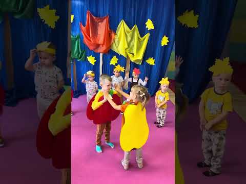 Małe czerwone jabłuszko