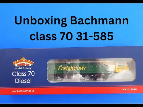 Unboxing Bachmann 31-585 Class 70 Freightliner livery for Mangley Town OO gauge model railway layout