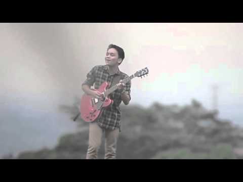Calvin Jeremy - Terindah (Official Video Clip)