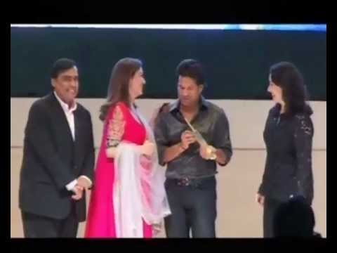 Have You Ever Seen Sachin Getting Naughty ?