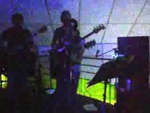 Nanda Vieira e Banda ( Beat It - Michael Jackson )