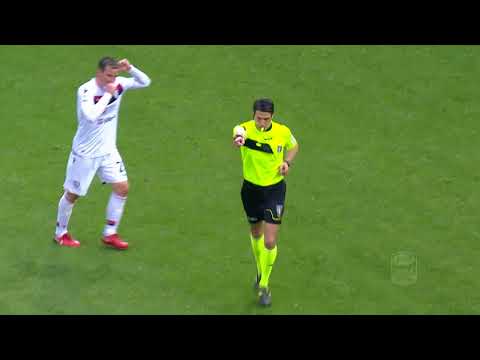 Il gol di Barella - Benevento - Crotone 1-2 - Giornata 29 - Serie A TIM 2017/18