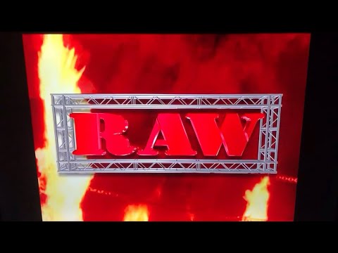 WWF Raw 2/4/2002 Thomas & Mack Center Opener