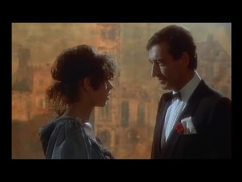 Трейлеры Нежные кузины