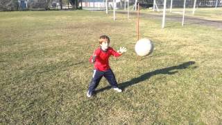 preview picture of video 'ARQUERO ....TOMY 5 AÑOS ...CLUB JORGE NEWBERY VENADO TUERTO CON GUSTAVO JAIME SU ENTRENADOR'