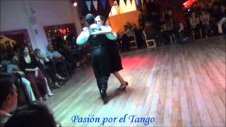 Video thumbnail for VERONICA VAZQUEZ y ALEJANDRO BERON Bailando el Tango LA VIDA ES CORTA en GNC La Practica de Tango