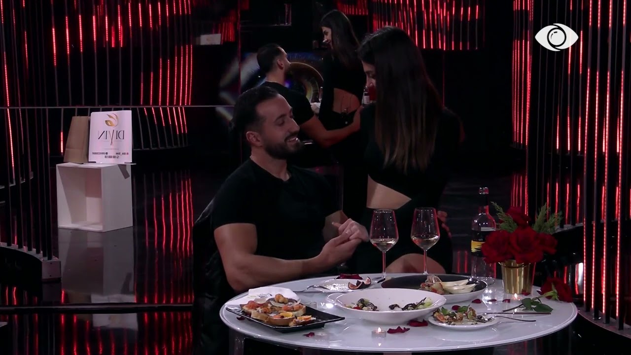 Po të shoh në siklet/ Loredana i ulet në prehër Jozit: Jam mësuar…