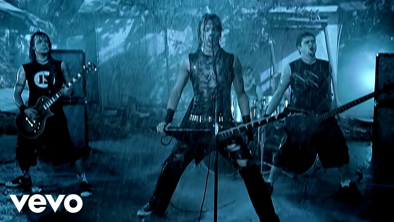 Bullet For My Valentine - Tears Don't Fall (Official Video) - YouTube